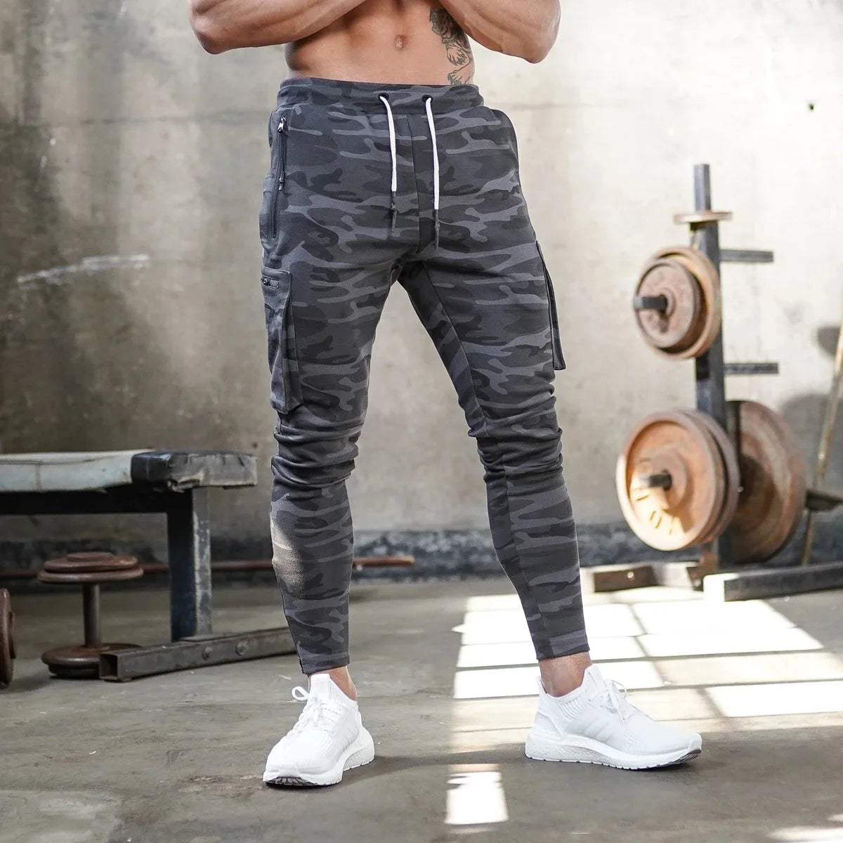 Men's Camouflage Fitness Cargo Pants for Running & Training